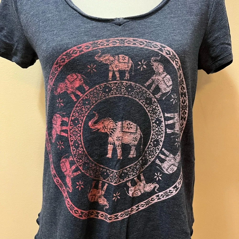 Hollister Navy Blue Elephant Mandela T Shirt Size Small